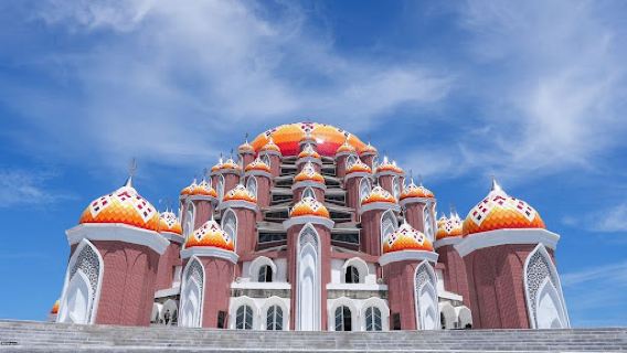The 99 Domes Mosque