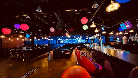 Strike Club Bowling