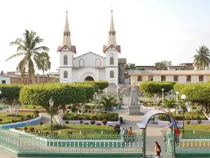 Parque Central "Vicente Rocafuerte"