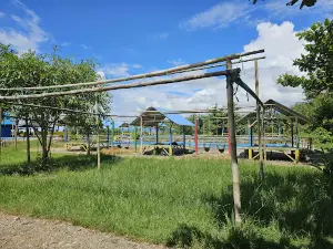 Kolam Renang Waekasar