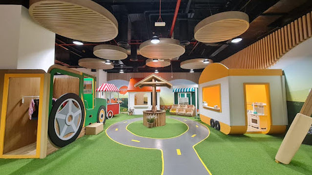Orange Wheels - Al Raha Mall