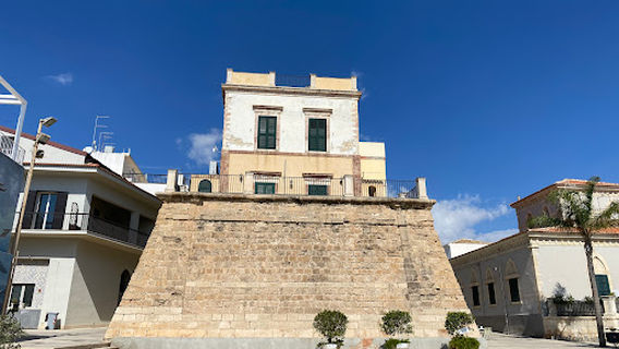 Torre Cabrera