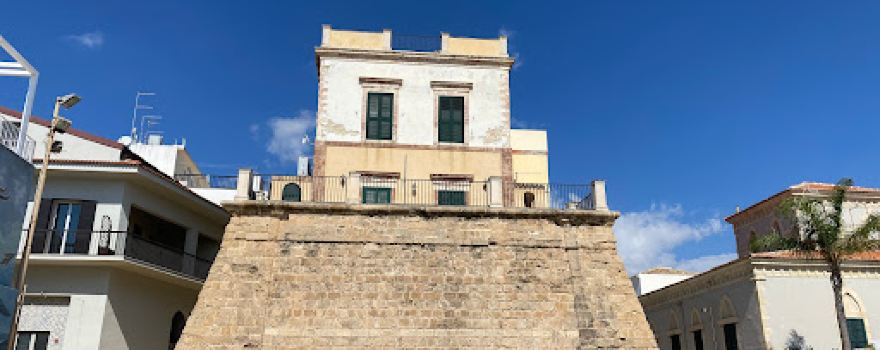 Torre Cabrera