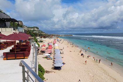 White Rock Beach Club