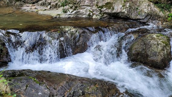 Feishuiyan Waterfall in Taojiang, Yiyang