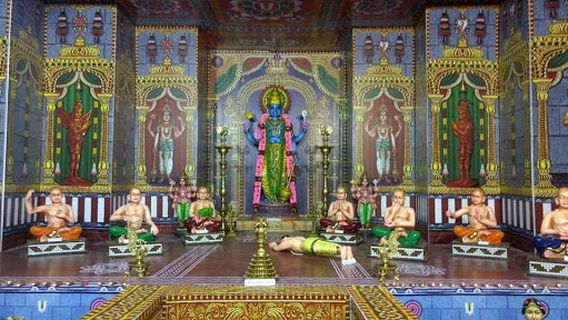 Aayiram Kaal Mandapam (1000 stone pillars mandapam)