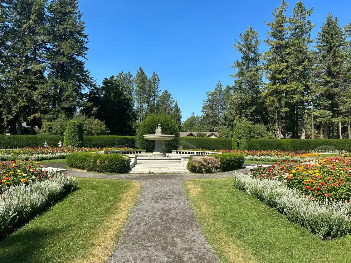 Hotels near Manito Park