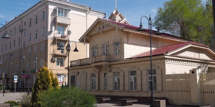 Gosudarstvennyy Muzey Narodnogo Khudozhnika Rossii K.p.belova