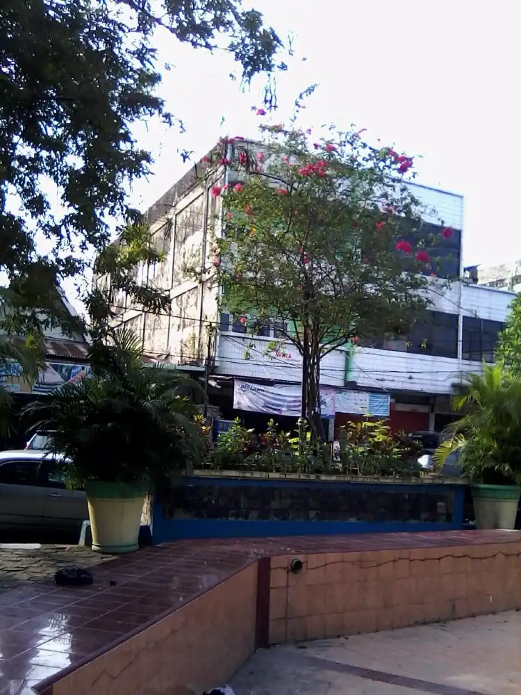 Hotels near Pasar Wisata
