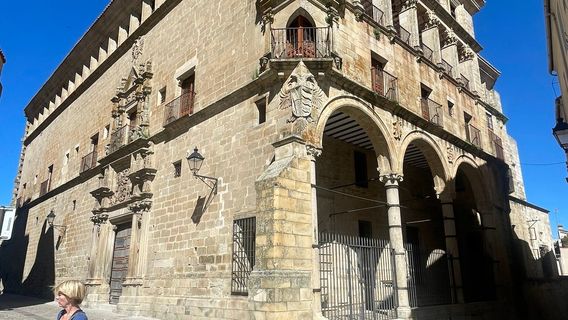 Palacio de Carvajal Vargas - Palacio de San Carlos