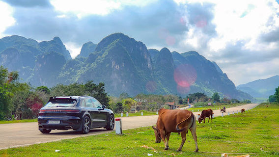 Bia Di Tích Sân Bay Dã Chiến Khe Gát