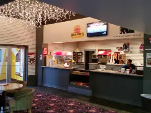 Joe & Dee's