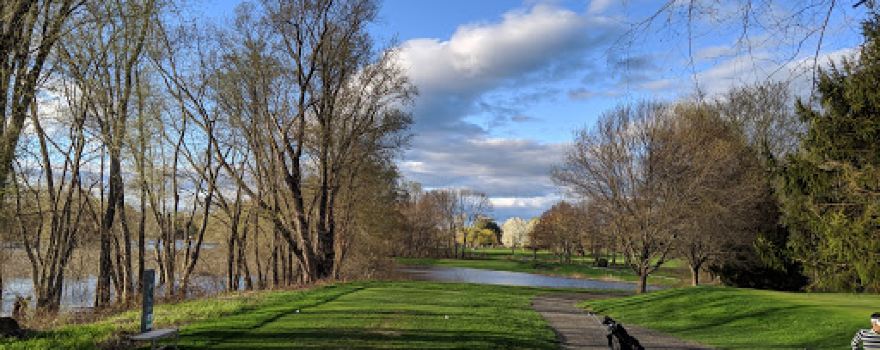 Sandy Burr Country Club