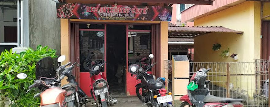 De2 Internet Cafe