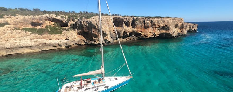 Sailing Porto Cristo - Malakai