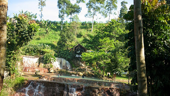 Camping Curug Cipanas