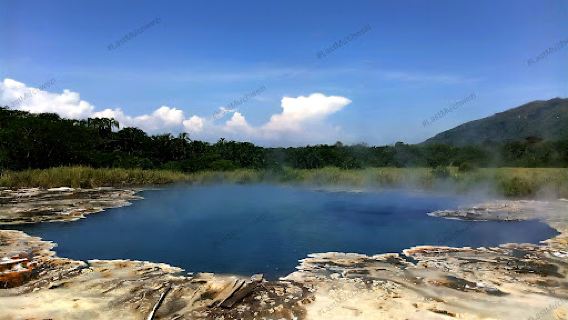 Sempaya Female hot springs