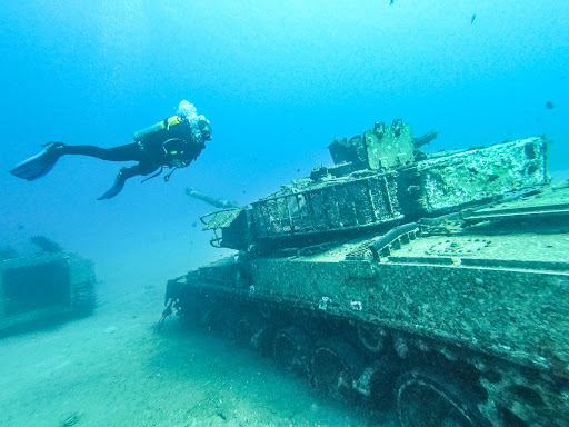 Red Coral Dive Center - Diving Aqaba