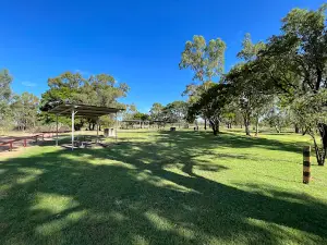 Weir Park Charters Towers