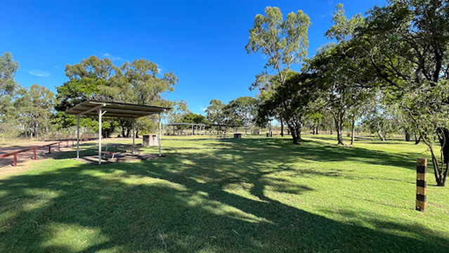 Weir Park Charters Towers