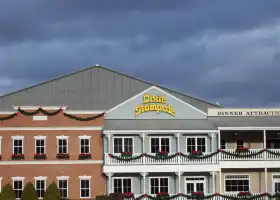 Dolly Parton's Stampede