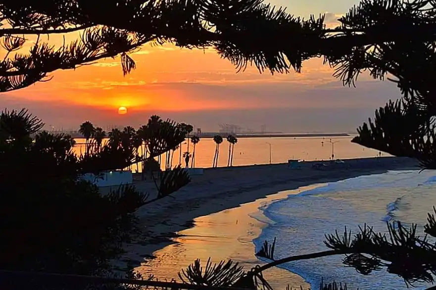 Hotels near Cabrillo Beach
