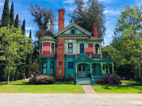 Hotels near Heritage Square Museum