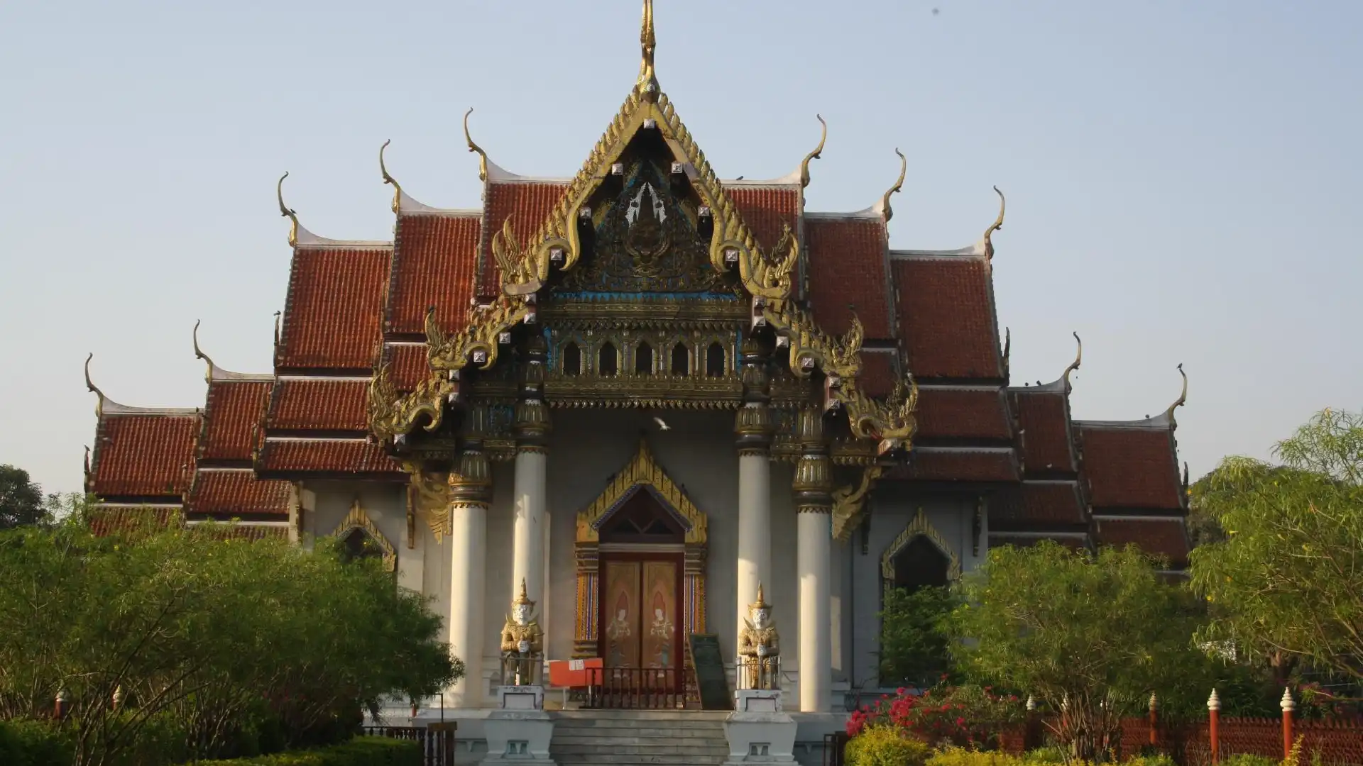 Hotels near Thai Monastery