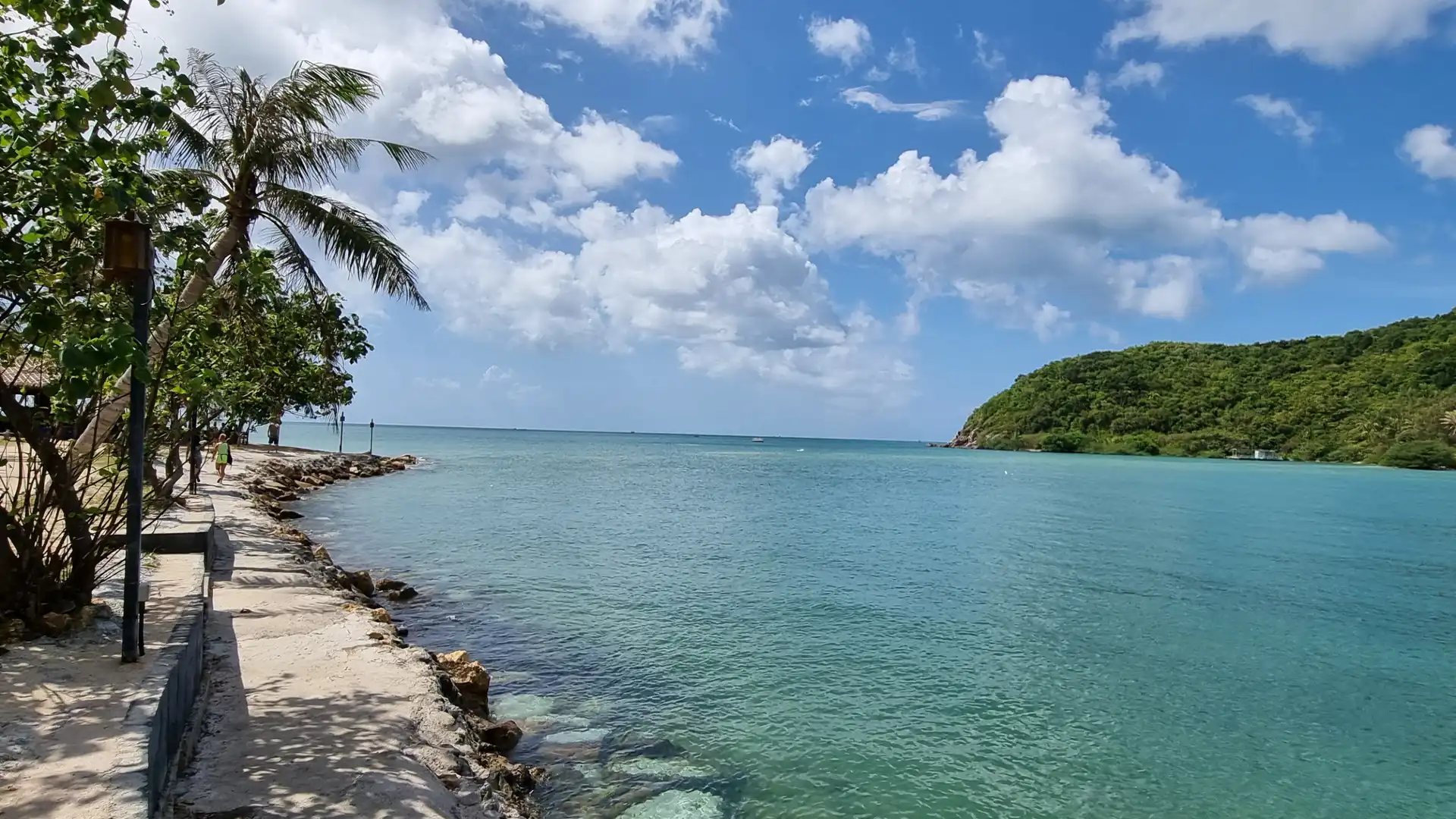 Hotels near Mae Haad Beach