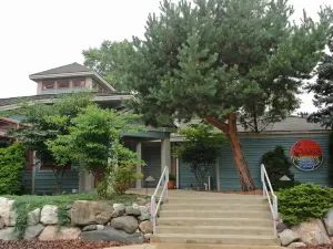 Oasis Hot Tub Gardens - Grand Rapids