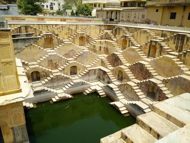 Hotel in zona Panna Meena Ka Kund