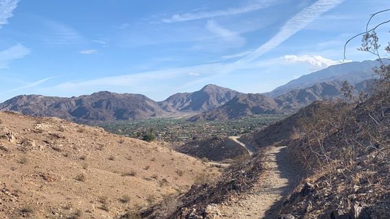Palm Desert Cross Hiking Trail