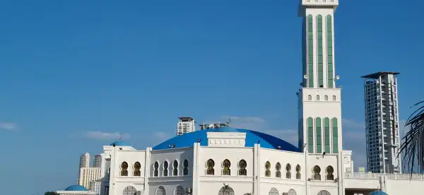Hotels near Lighthouse Church