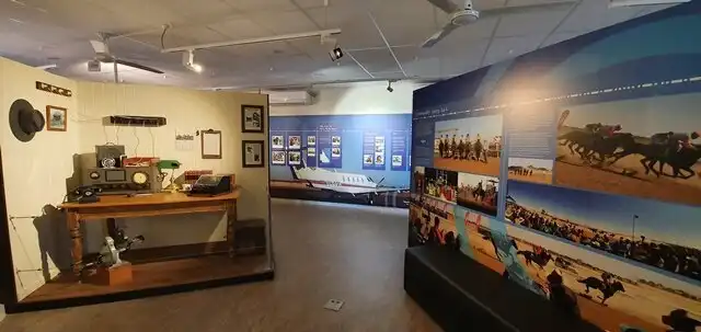 Hotels near Royal Flying Doctor Service Charleville Visitor Centre