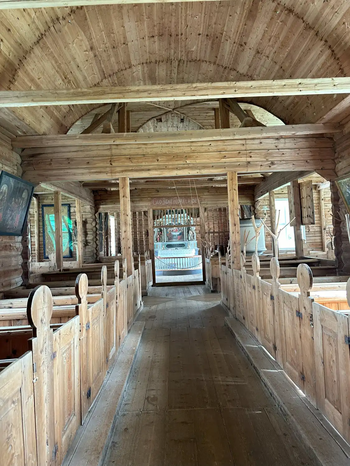 Hotels near Olden Old Church