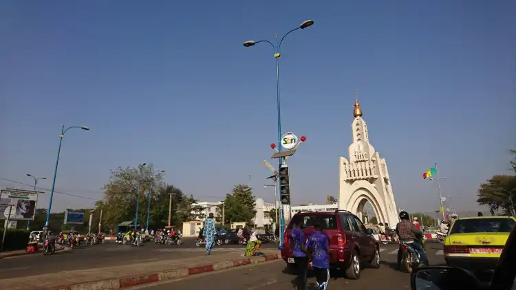 Hotels near Monument of Independence