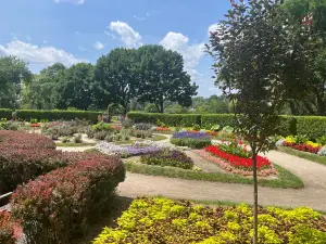 Frame Park Formal Gardens
