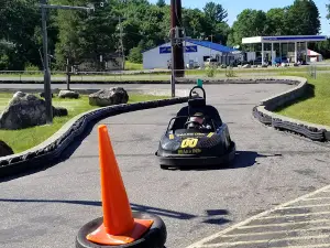 Bears Den Mini Golf & Go Karts