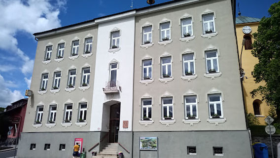 Muzeum strunných hudebních nástrojů - Luby