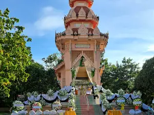 Wat Klang Pak Thong Chai