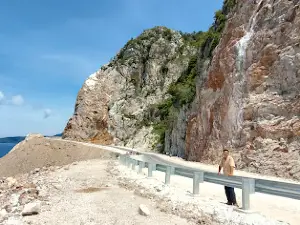 PANTAI TELUK DEPEH