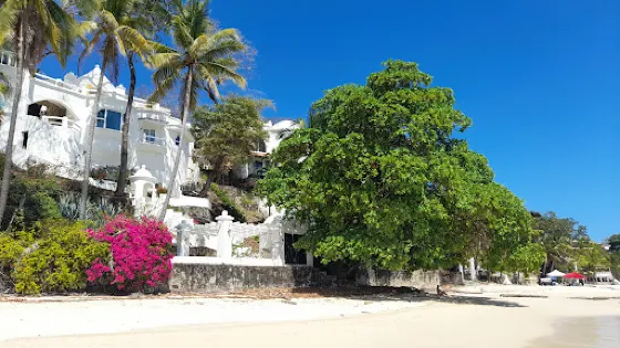 Cacique Beach