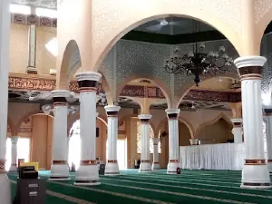 Masjid Agung Babussalam