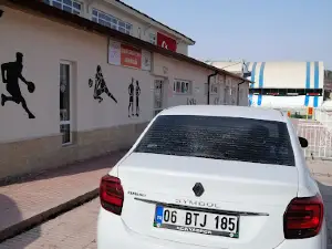 Kapalı Spor Salonu