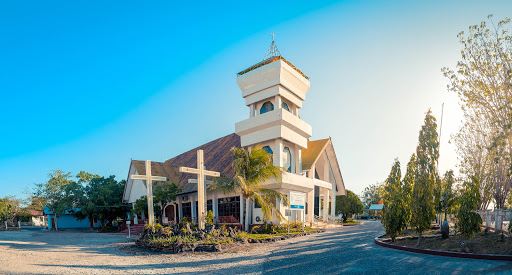 Compare 5 airports near Kupang