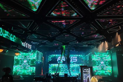 BOOMERANG • The Illusionist