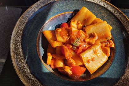 Tiki 111 - Wine Oyster & Fish