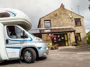 Hawes Caravan and Motorhome Club Campsite