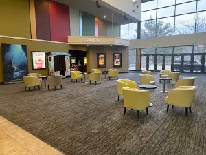 Showcase Cinema de Lux North Attleboro