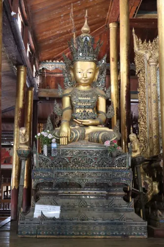 Nga Phe Chaung Monastery